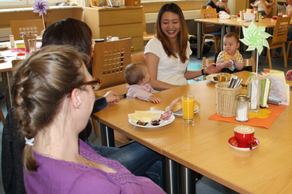 Baby- und Krabbelfrühstück